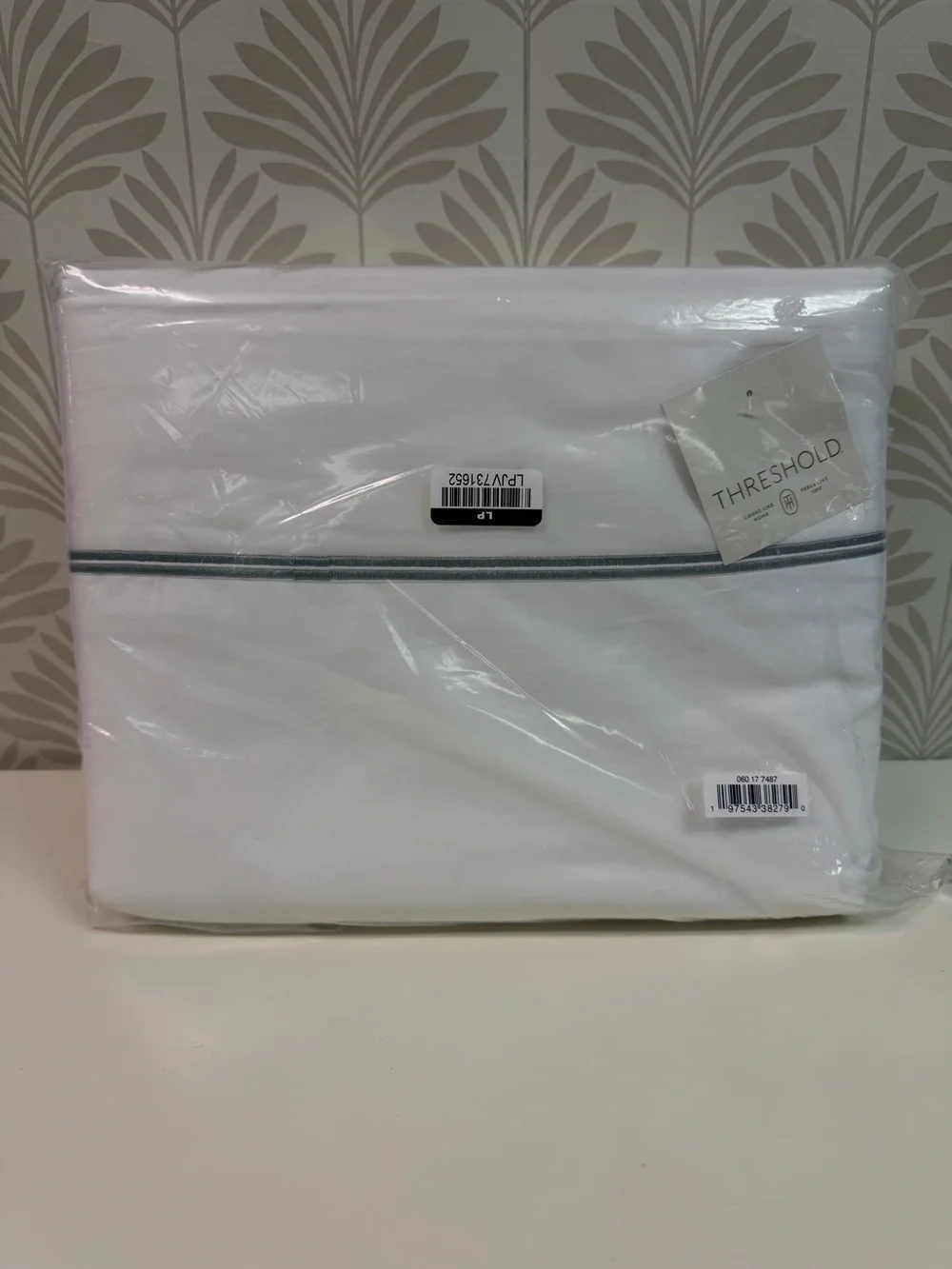 New Threshold Luxe Embroidered Border Cotton Sateen Duvet Set Full/Queen